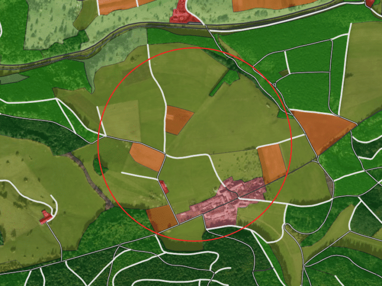 Picture: The land cover map shows an area in the Swabian Alb, in the middle of which the experimental plot is located. A five-hundred-meter buffer zone in the form of a red circle is drawn around the plot.
